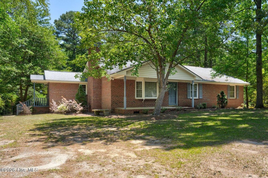 Photo of 586 Northwoods Country Road, Tarboro, NC 27886 (MLS # 100575643)