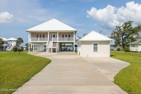 429 Live Oak Road Newport NC 28570