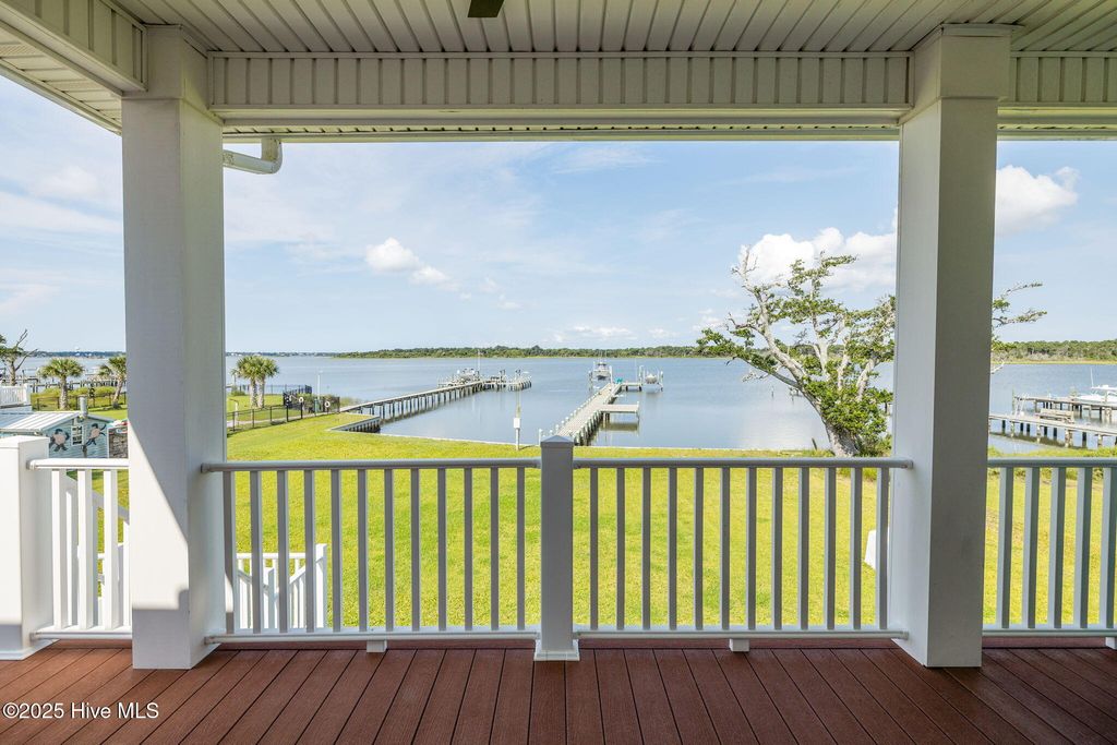 Photo of 429 Live Oak Road, Newport, NC 28570 (MLS # 100521253)