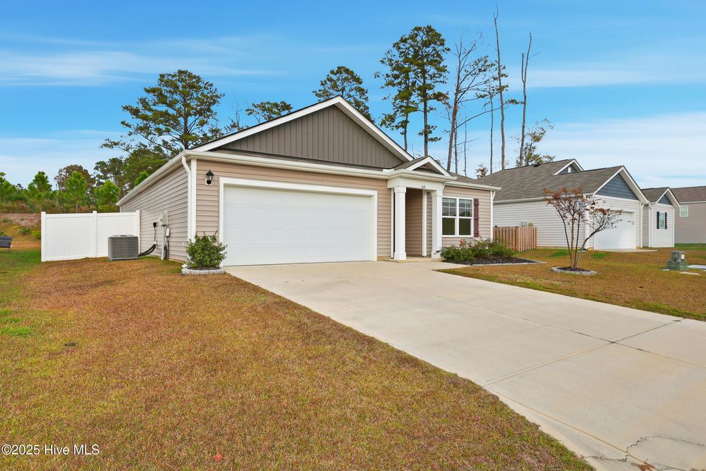 Photo of 668 Buckeye Road NE, Leland, NC 28451 (MLS # 100543027)