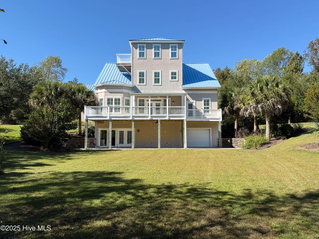 Photo of 311 S Kingfisher Lane, Hampstead, NC 28443 (MLS # 100537477)