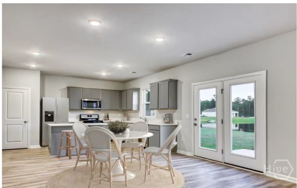 Photo of 415 Crosstown Avenue, Richmond Hill, GA 31324 (MLS # SA347857)