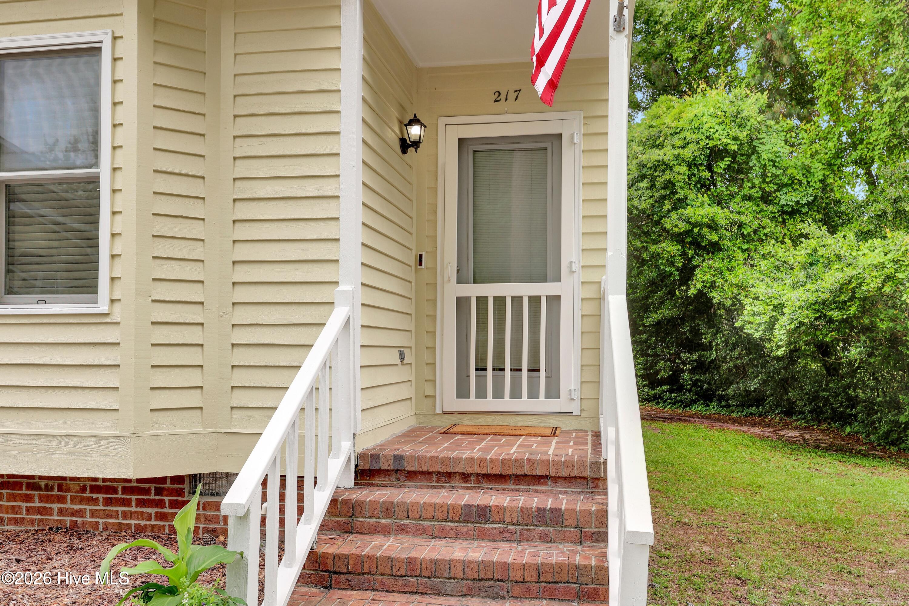 1800 Eastwood Road 217