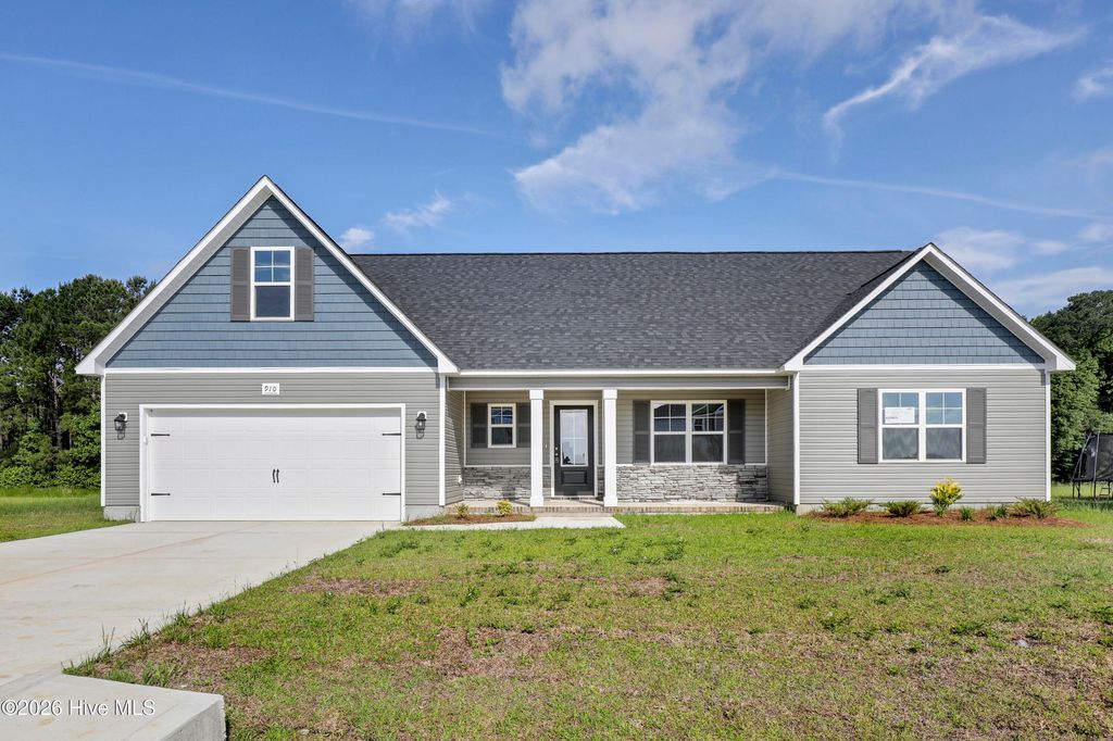 Photo of 910 Wild Azalea Way, Hubert, NC 28539 (MLS # 100529691)