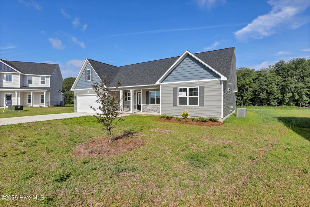 Photo of 910 Wild Azalea Way, Hubert, NC 28539 (MLS # 100529691)