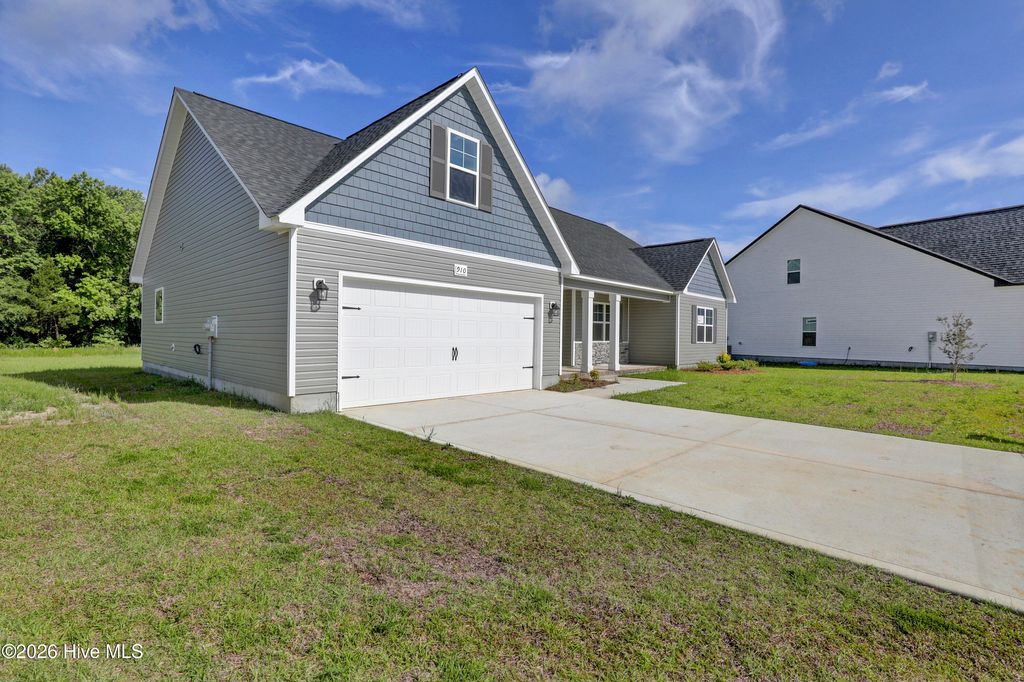 Photo of 910 Wild Azalea Way, Hubert, NC 28539 (MLS # 100529691)