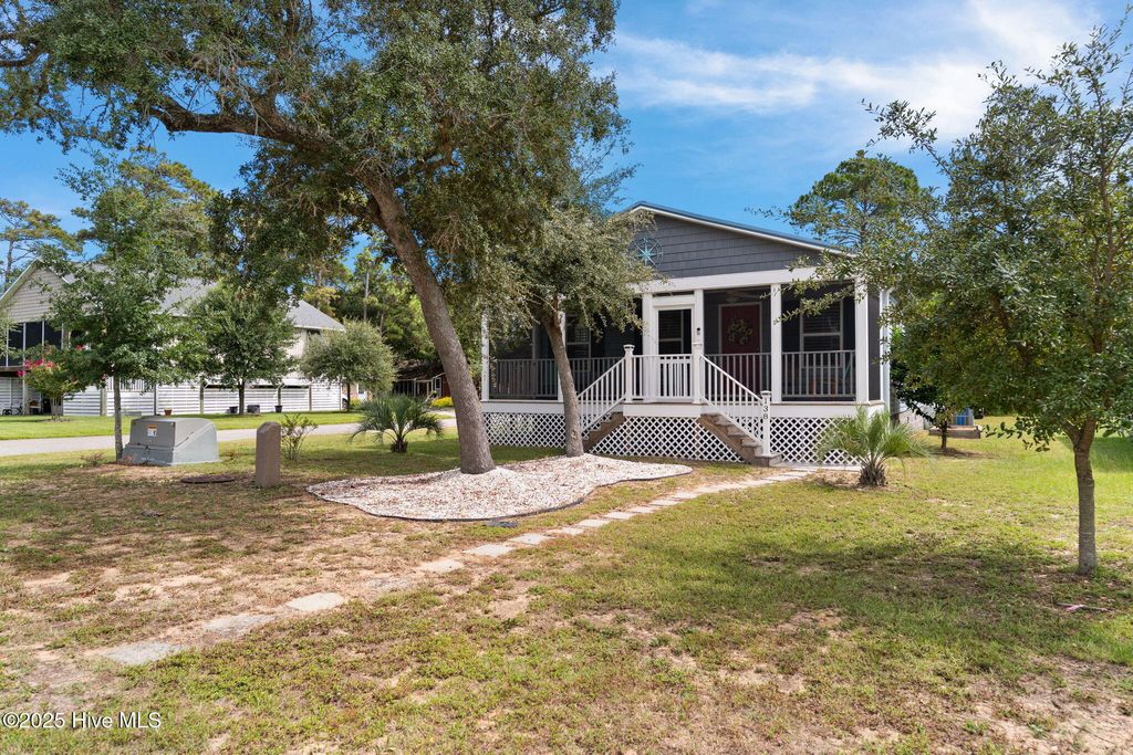 Photo of 138 NE 74th Street, Oak Island, NC 28465 (MLS # 100529995)