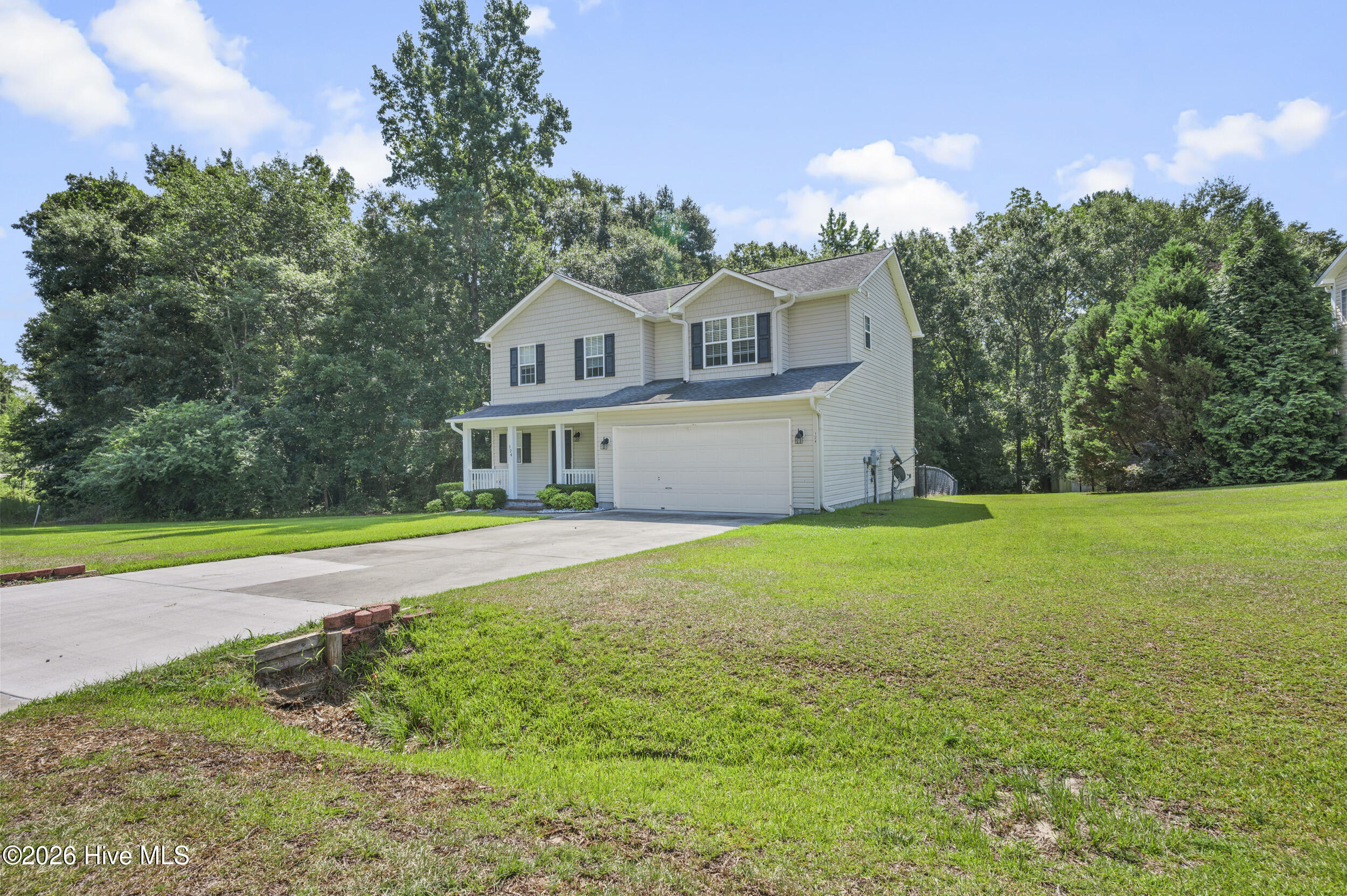 124 Briar Hollow Drive
