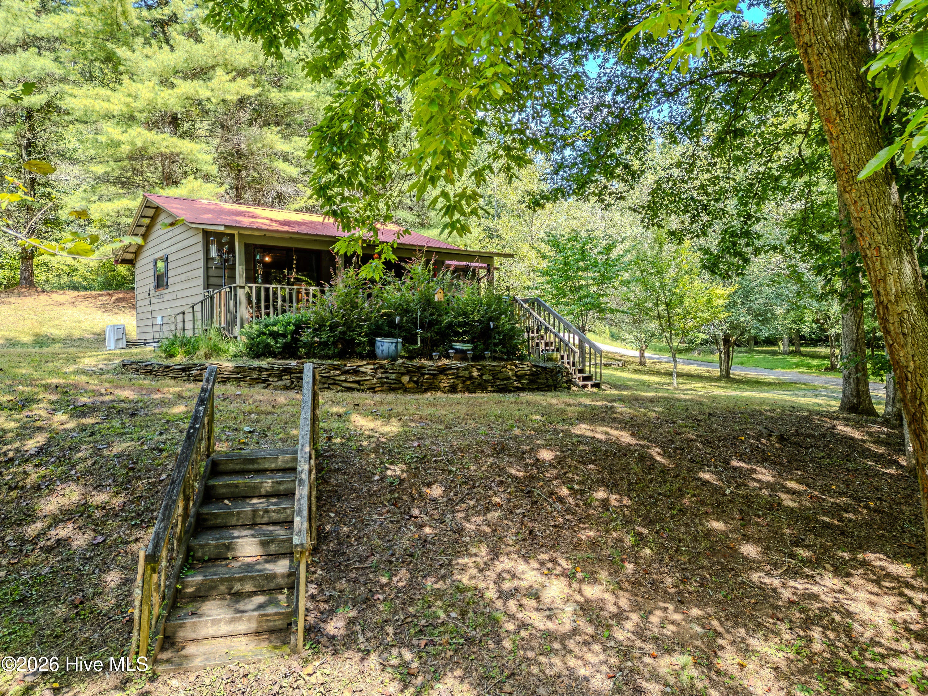 372 Hunter Ridge