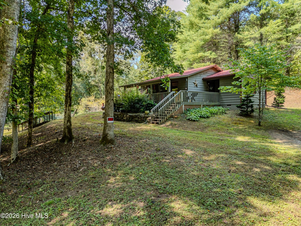 Photo of 372 Hunter Ridge, Murphy, NC 28906 (MLS # 100600578)