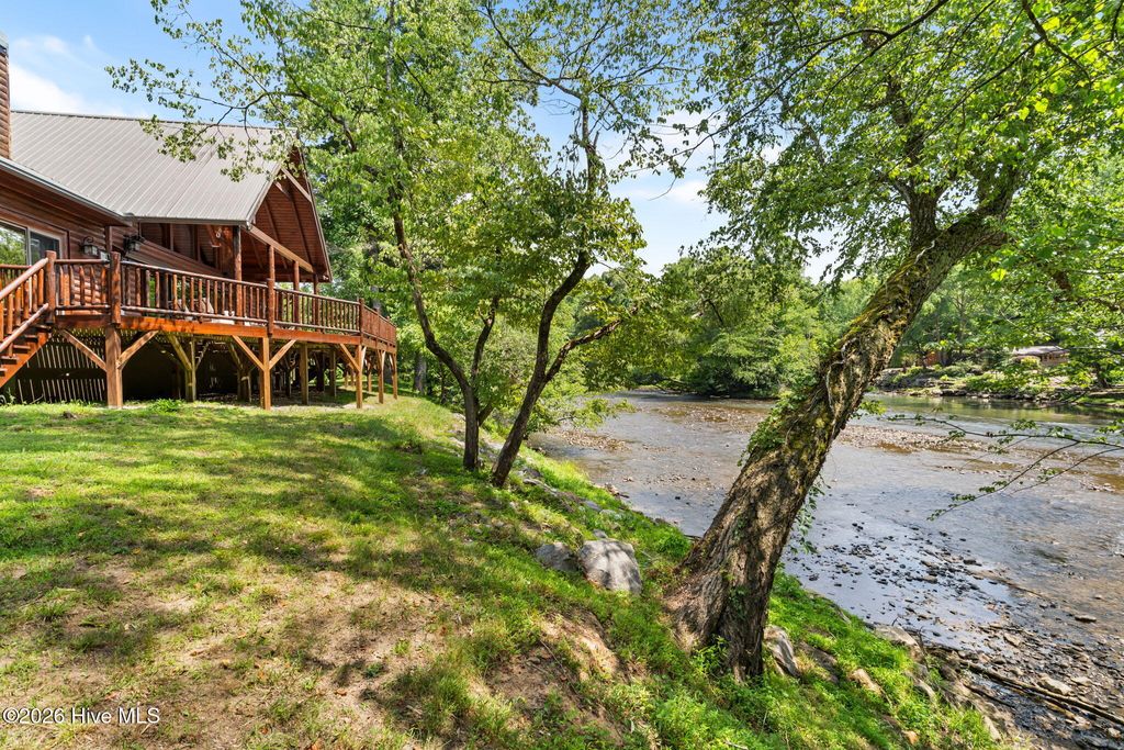 Photo of 58 Woodberry Lane, Murphy, NC 28906 (MLS # 100586617)