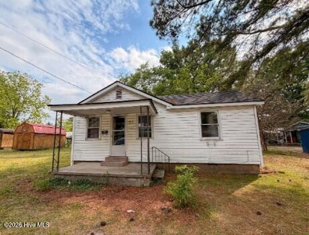 Photo of 404 E Elizabeth Street, Selma, NC 27576 (MLS # 100570895)