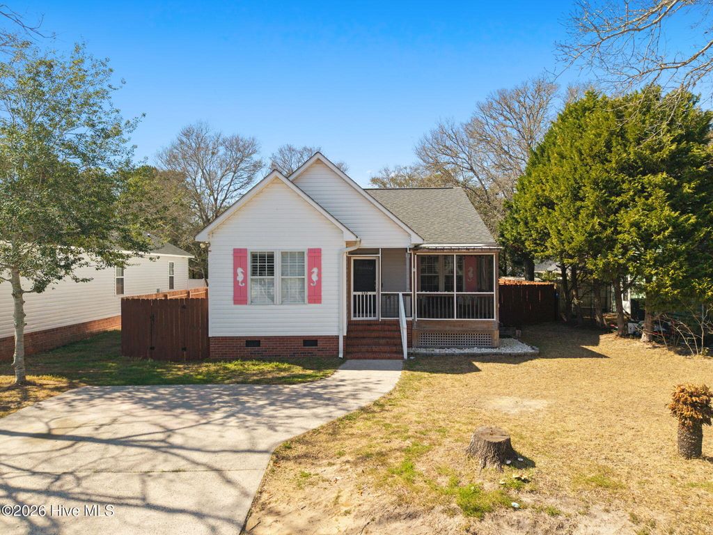 Photo of 107 NW 16th Street, Oak Island, NC 28465 (MLS # 100559319)