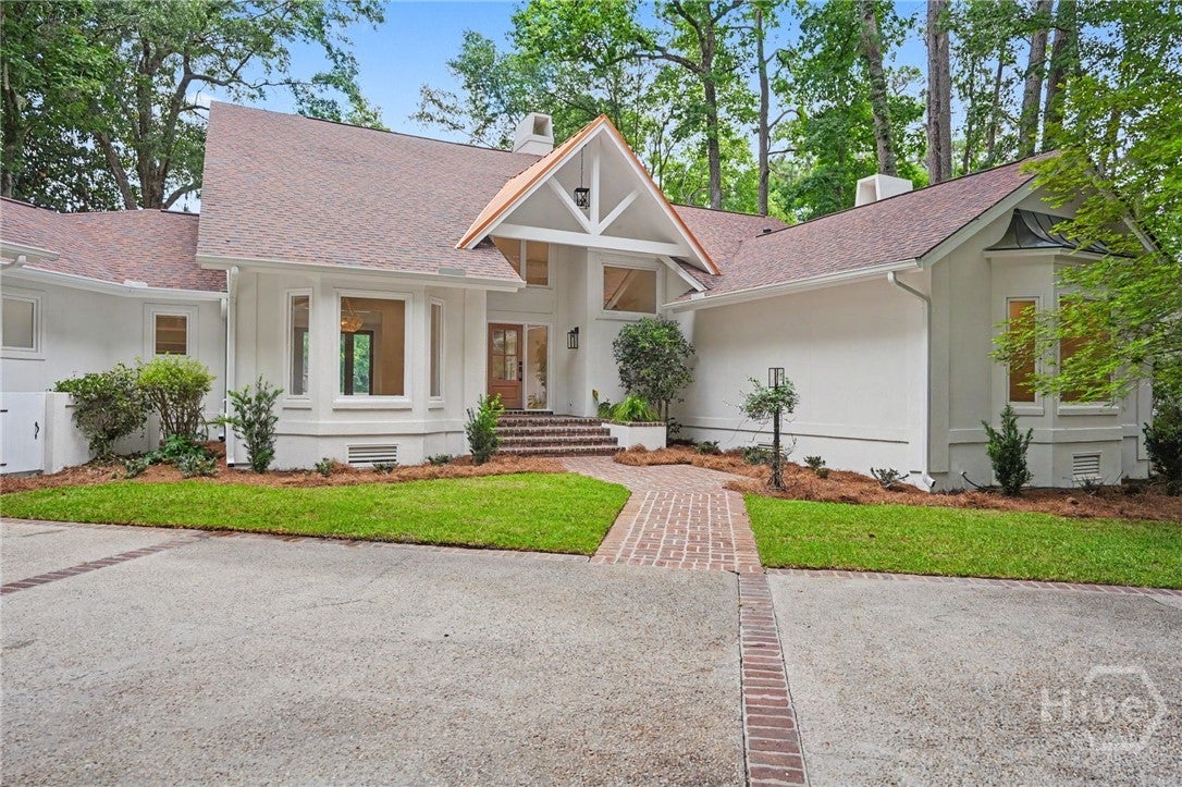 6 Hardwicke Lane