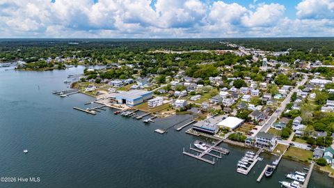 Tiny photo for 901 Meadowbrook S #Unit 901, Swansboro, NC 28584 (MLS # 100573975)