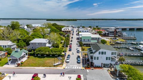Tiny photo for 901 Meadowbrook S #Unit 901, Swansboro, NC 28584 (MLS # 100573975)