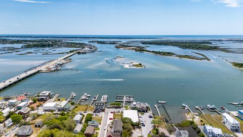Tiny photo for 901 Meadowbrook S #Unit 901, Swansboro, NC 28584 (MLS # 100573975)