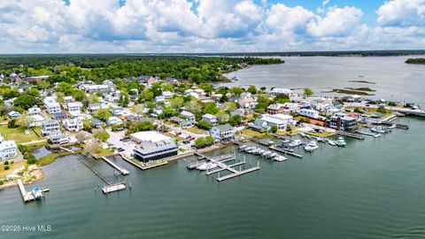Tiny photo for 901 Meadowbrook S #Unit 901, Swansboro, NC 28584 (MLS # 100573975)