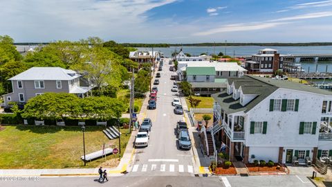 Tiny photo for 901 Meadowbrook S #Unit 901, Swansboro, NC 28584 (MLS # 100573975)