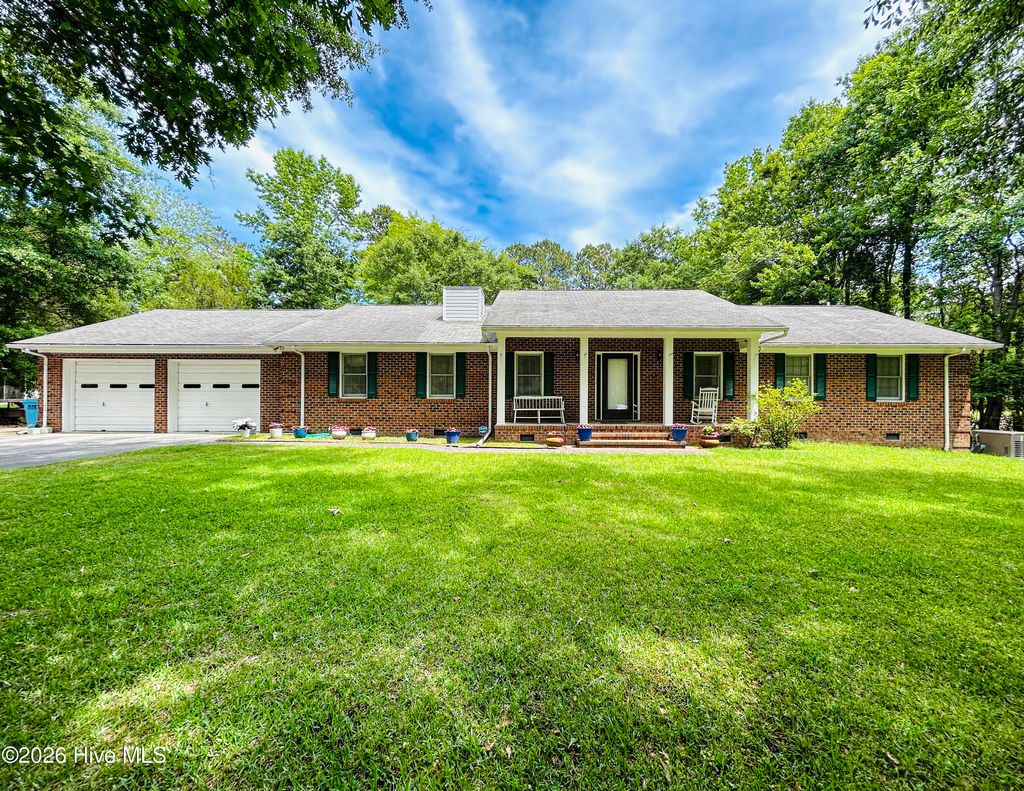 Photo of 108 Deerfield Road, Jacksonville, NC 28540 (MLS # 100573549)