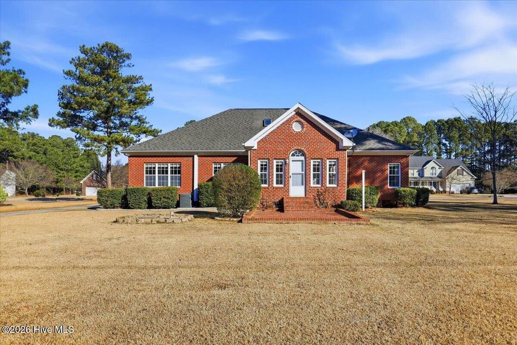 Photo of 107 W Raintree Lane, Goldsboro, NC 27534 (MLS # 100552216)