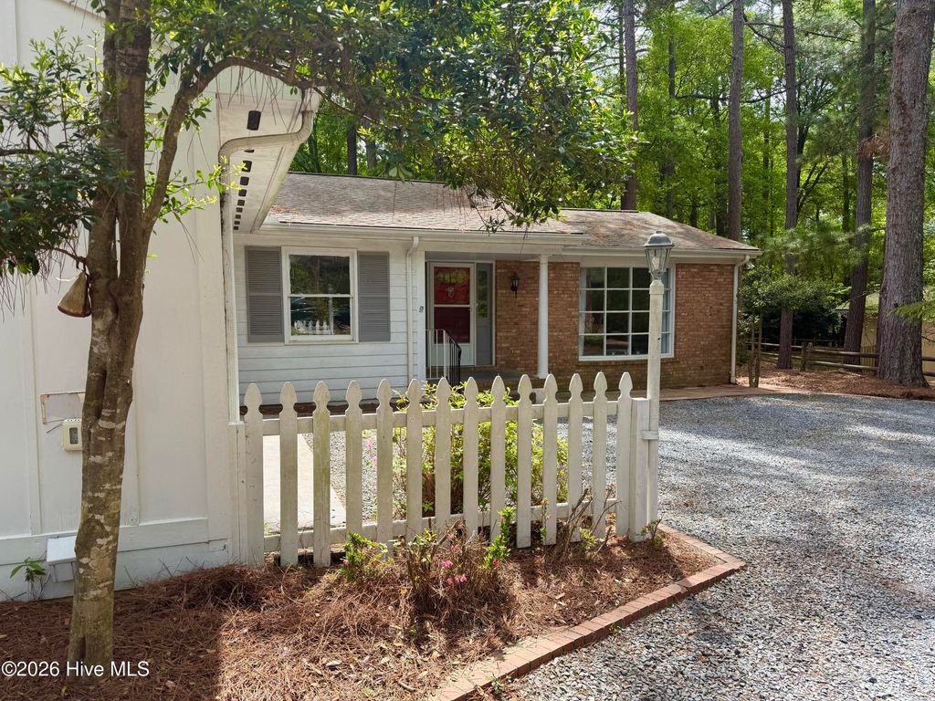 Photo of 20 Merion Circle, Pinehurst, NC 28374 (MLS # 100566828)