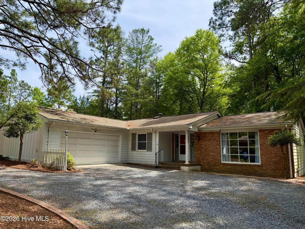 Photo of 20 Merion Circle, Pinehurst, NC 28374 (MLS # 100566828)