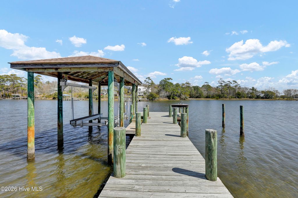 Photo of 413 Beacon Lane, Sneads Ferry, NC 28460 (MLS # 100561433)