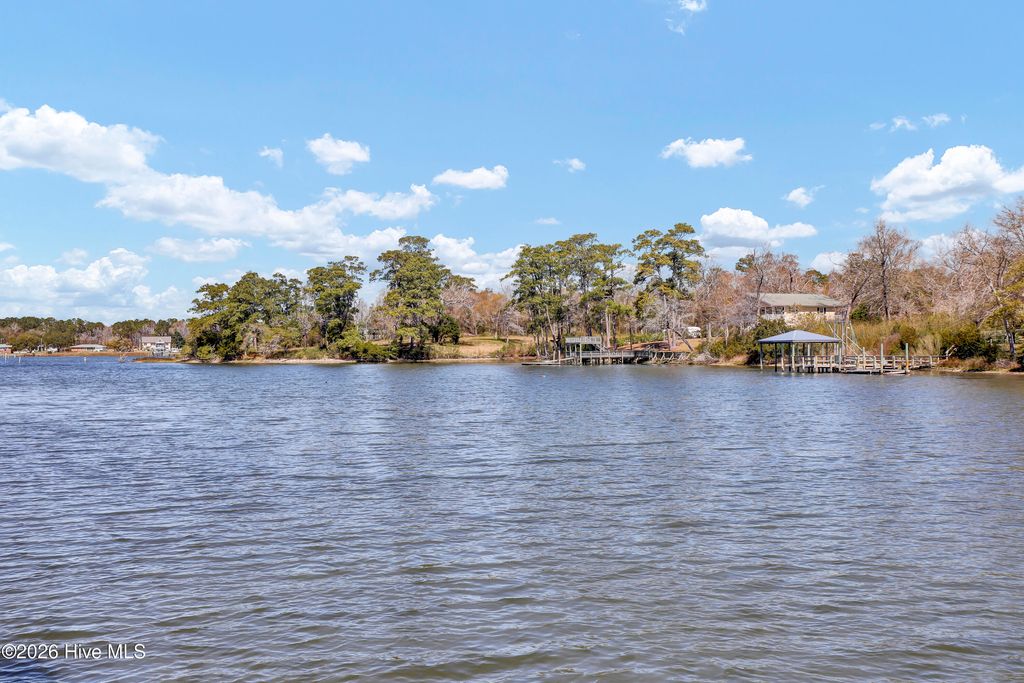 Photo of 413 Beacon Lane, Sneads Ferry, NC 28460 (MLS # 100561433)