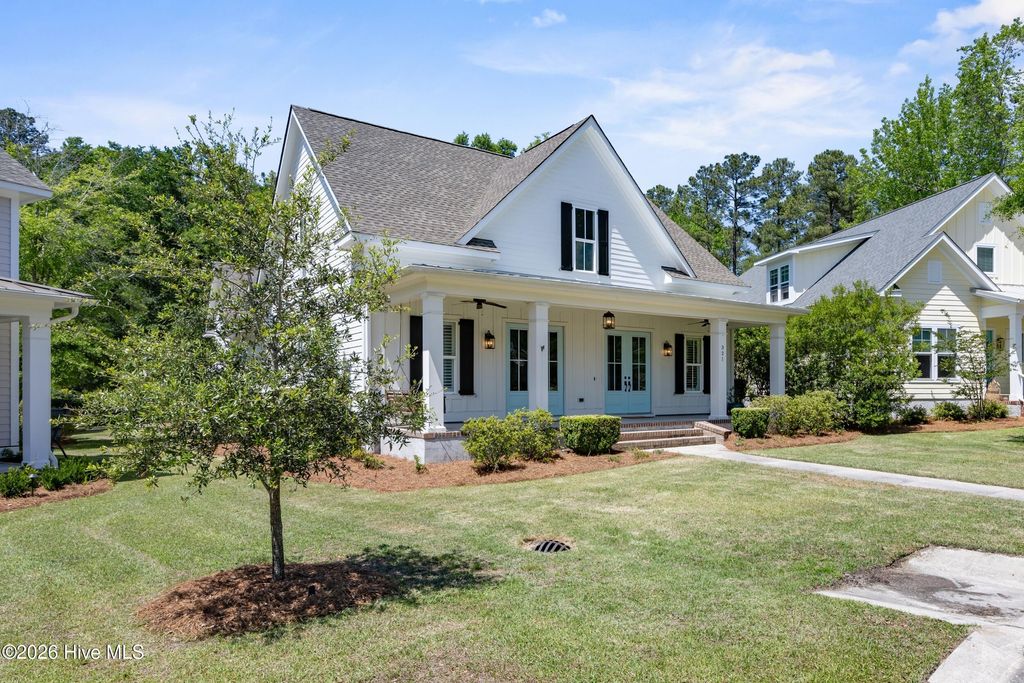Photo of 321 Jenoa Drive, Castle Hayne, NC 28429 (MLS # 100569354)