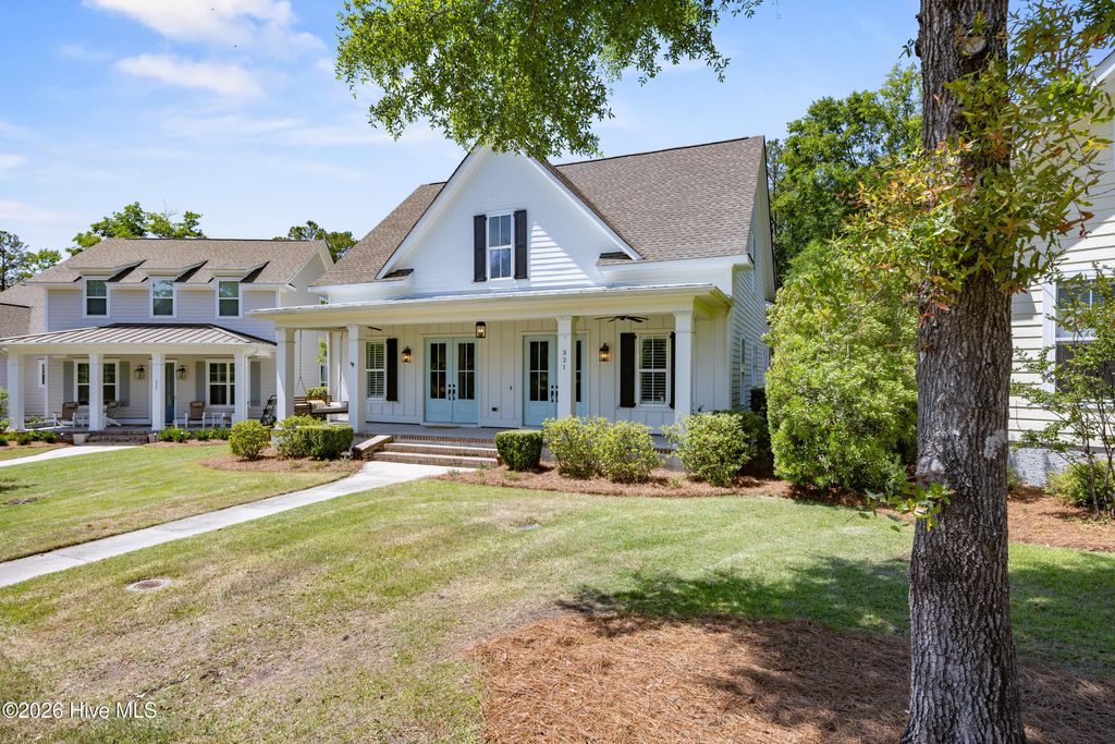 Photo of 321 Jenoa Drive, Castle Hayne, NC 28429 (MLS # 100569354)