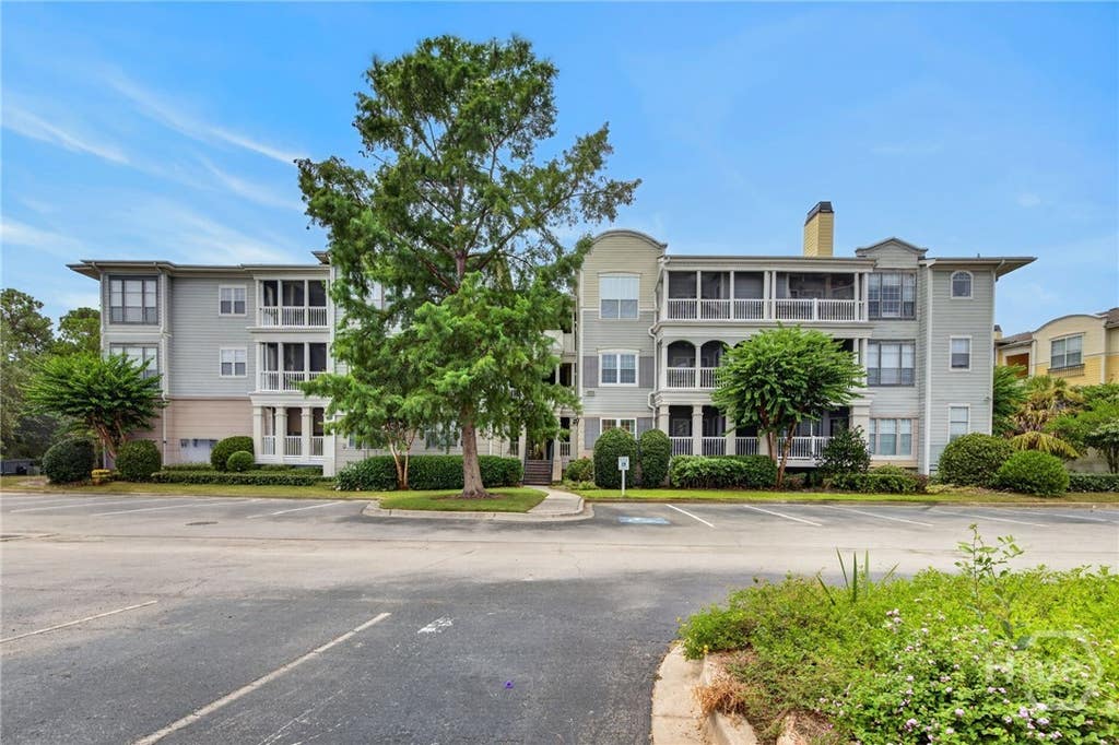 Photo of 2526 Whitemarsh Way, Savannah, GA 31410 (MLS # SA362754)