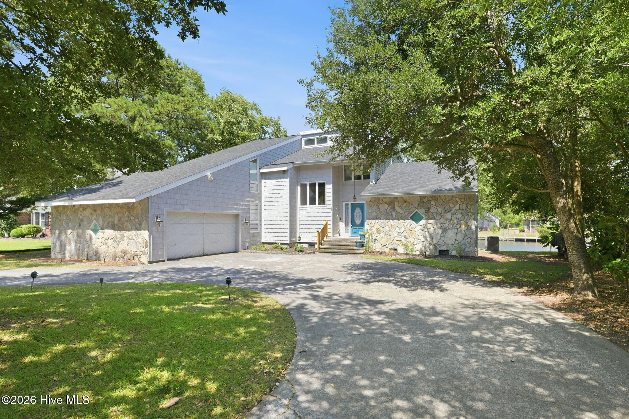 6106 Cardinal Drive