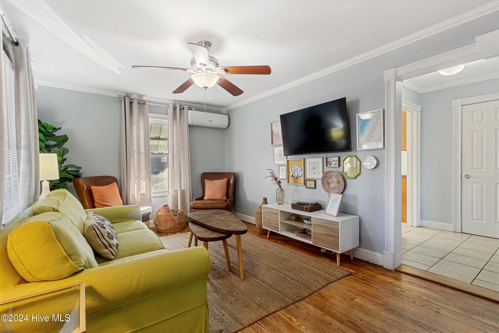 Photo of 806 S 16th Street, Wilmington, NC 28401 (MLS # 100528375)