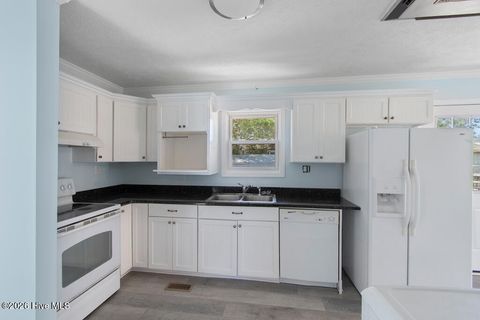 Tiny photo for 6921 Pearl Street SW, Ocean Isle Beach, NC 28469 (MLS # 100555912)