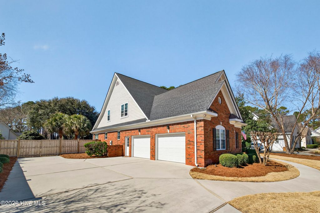 Photo of 316 Marsh Oaks Drive, Wilmington, NC 28411 (MLS # 100557887)