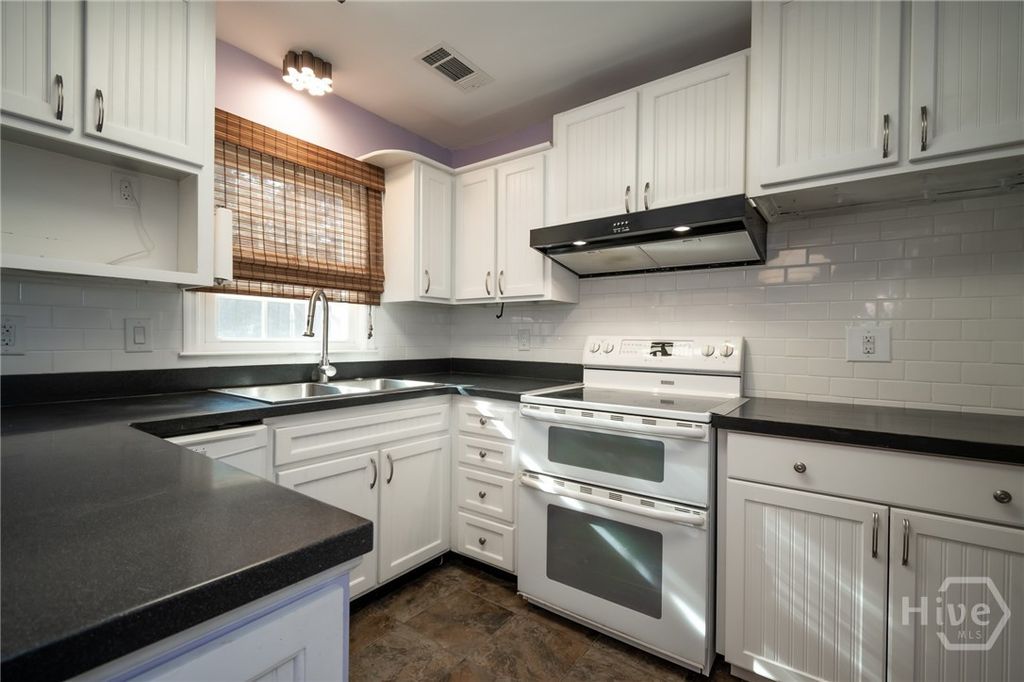 Photo of 337 Georgetown Drive, Athens, GA 30605 (MLS # CL346326)