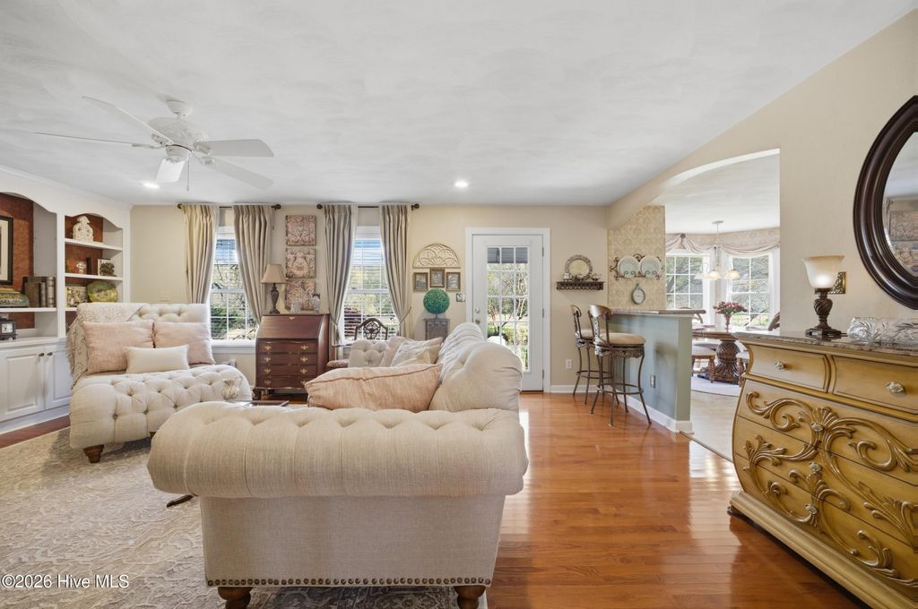 Photo of 199 Old Jury Road, Moyock, NC 27958 (MLS # 100564613)