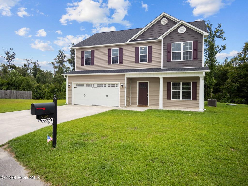 Photo of 720 Kiwi Stone Circle, Jacksonville, NC 28546 (MLS # 100572160)