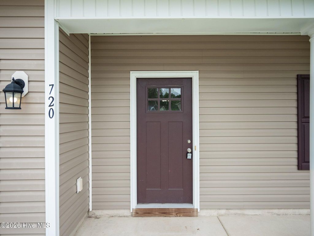 Photo of 720 Kiwi Stone Circle, Jacksonville, NC 28546 (MLS # 100572160)