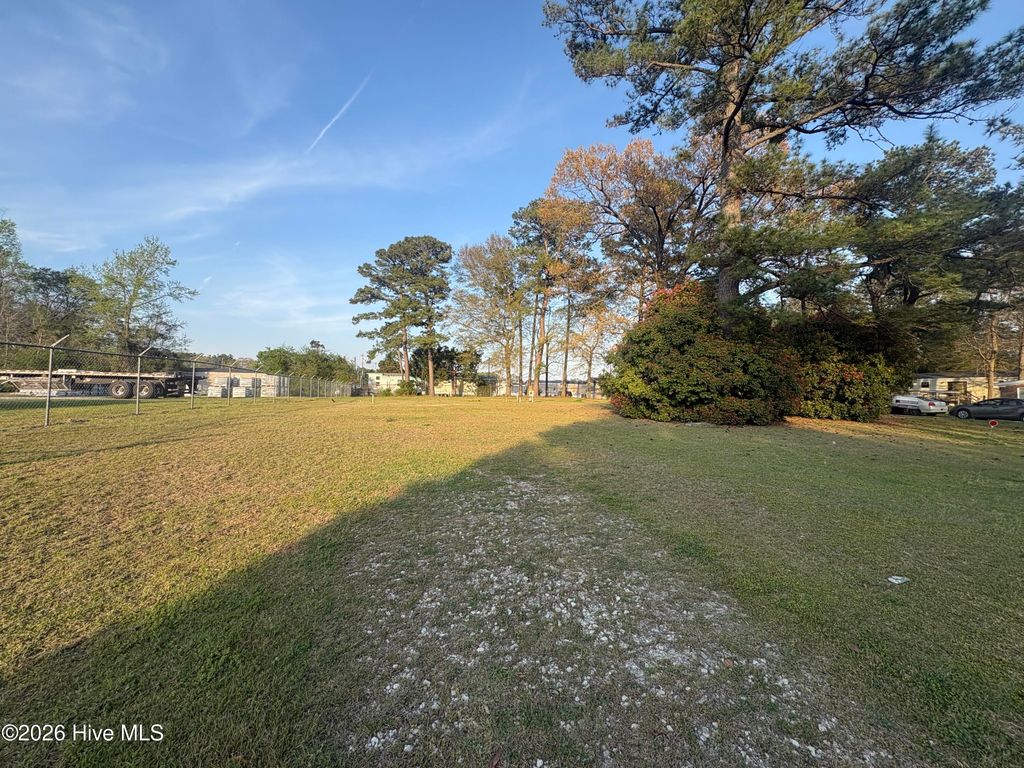 Photo of 147 Bratton Drive, Jacksonville, NC 28540 (MLS # 100563288)