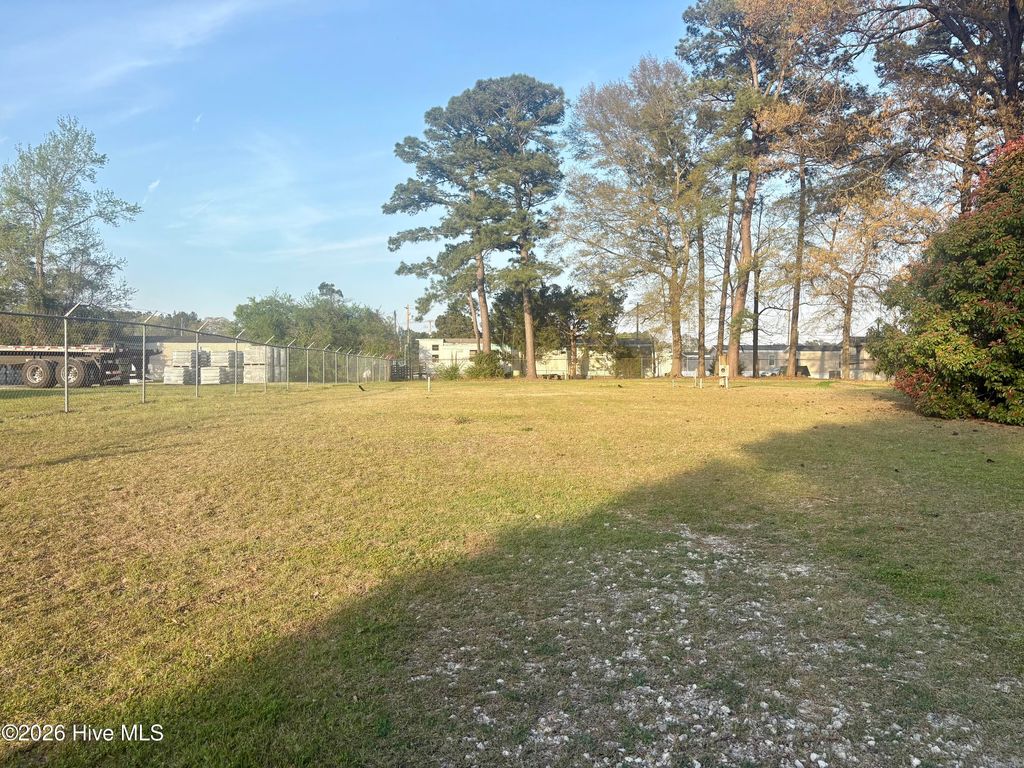 Photo of 147 Bratton Drive, Jacksonville, NC 28540 (MLS # 100563288)