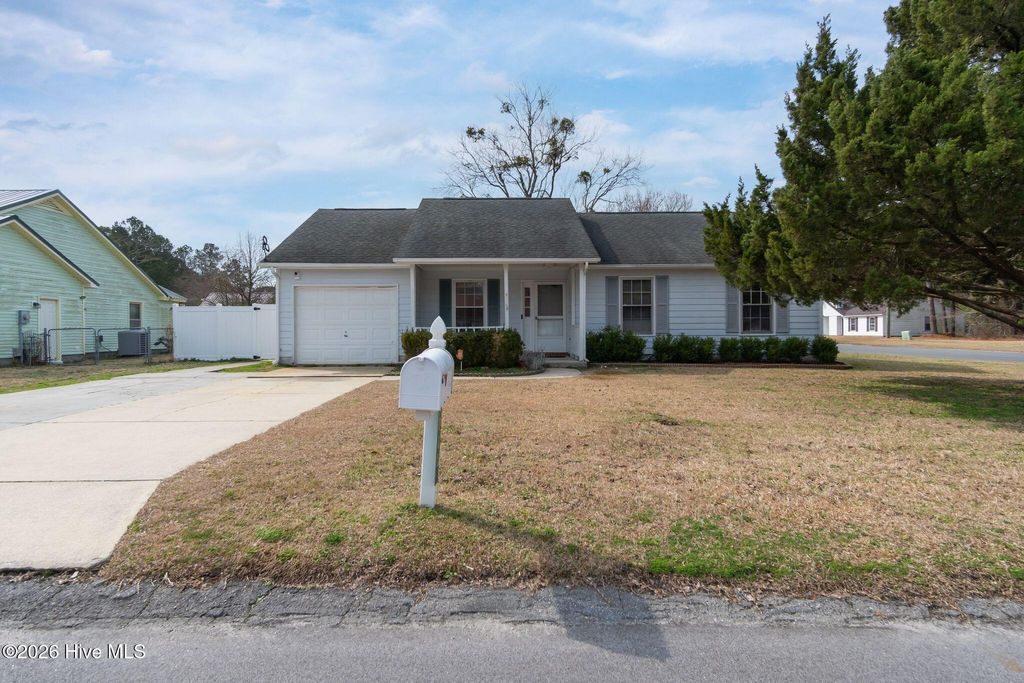 Photo of 300 Quail Ridge Road, Jacksonville, NC 28546 (MLS # 100557003)