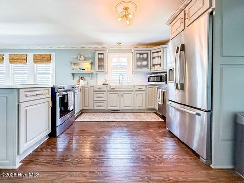 Tiny photo for 410 Mcrae Street, Wilmington, NC 28401 (MLS # 100565673)