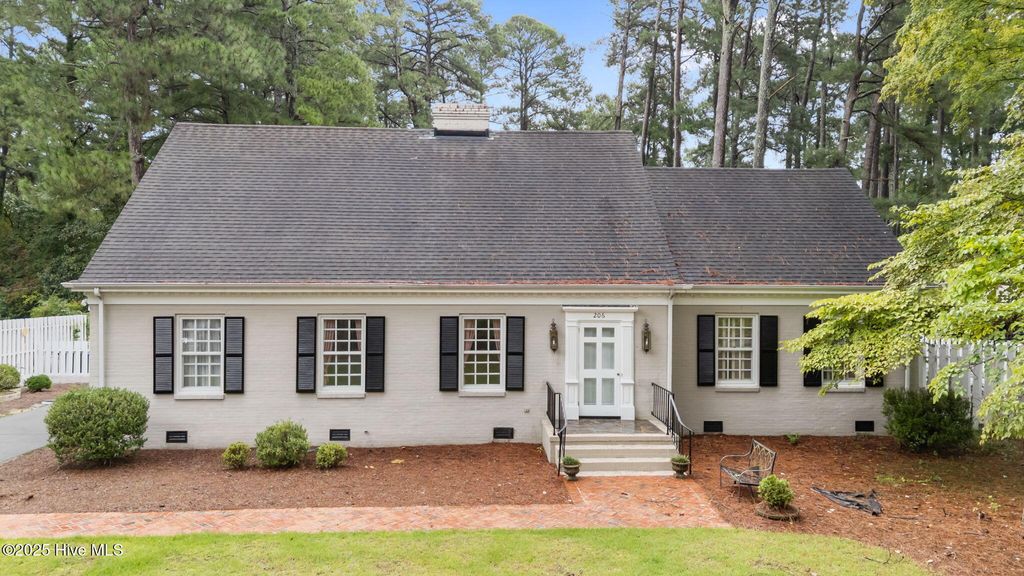 Photo of 206 Brentwood Drive N, Wilson, NC 27893 (MLS # 100526950)