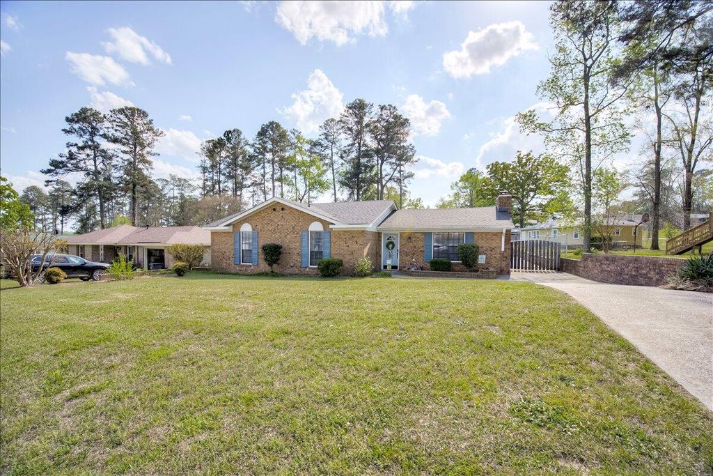 Photo of 819 Mitchell Street, Augusta, GA 30907 (MLS # 553825)