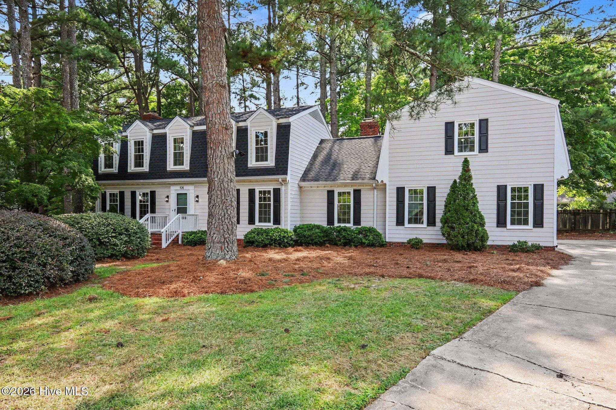 108 Buckingham Court