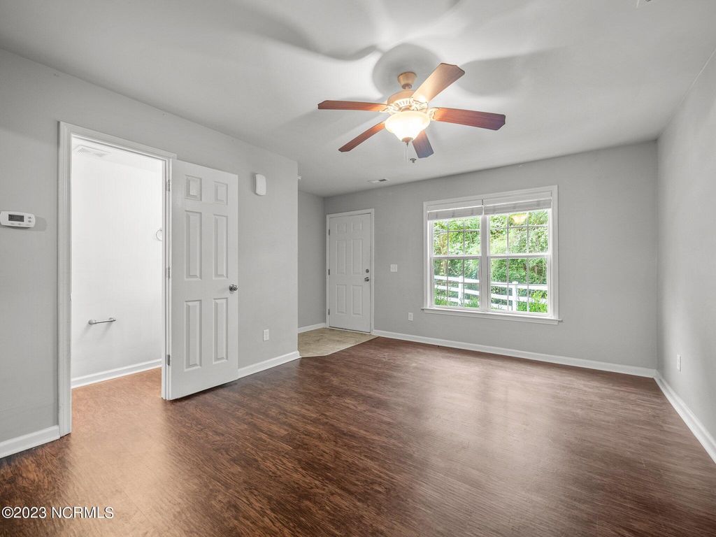 Photo of 138 Greenford Place, Jacksonville, NC 28540 (MLS # 100560700)