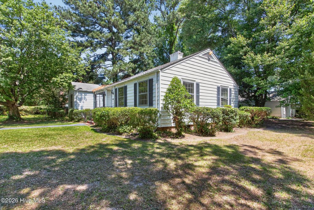 Photo of 808 W South Street, Ahoskie, NC 27910 (MLS # 100580647)