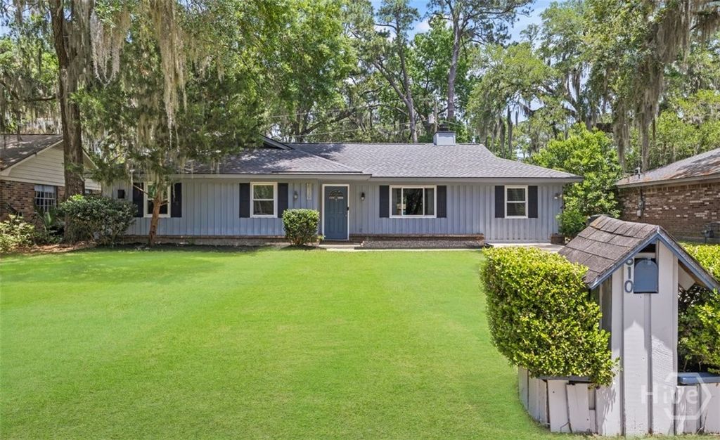 Photo of 610 Beauregard Street, Savannah, GA 31405 (MLS # SA356011)